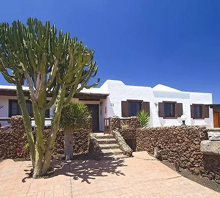 Villas Cactus Villa *